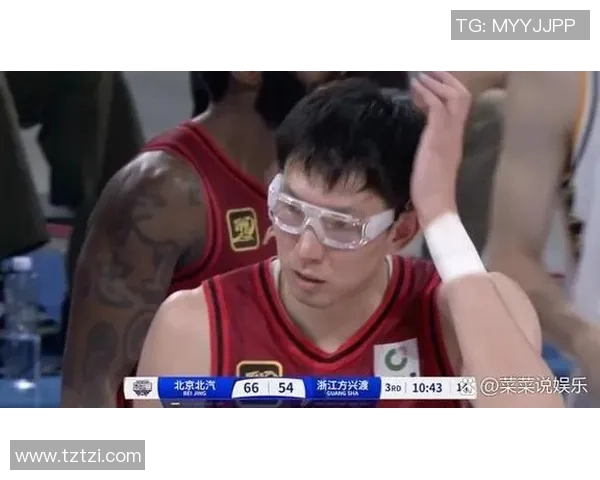 2015年CBA季后赛精彩对决北京队与广厦队的巅峰之战回顾