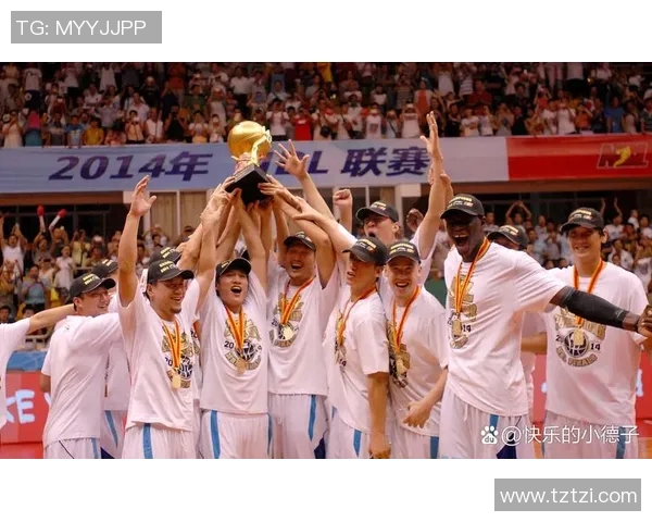 2020年CBA季后赛广东对阵辽宁精彩对决今晚上演球迷热情高涨 2020年CBA季后赛广东对阵辽宁精彩对决今晚上演球迷热情高涨