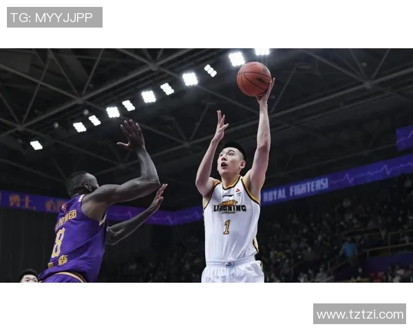 CBA激战辽宁队对决北京队双方全力争胜精彩瞬间回顾