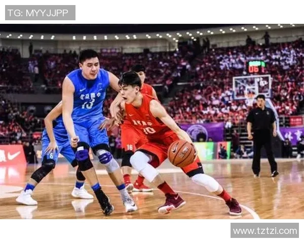 胡金秋的篮球之路:从青涩少年到CBA明星球员的成长历程与奋斗故事 胡金秋的篮球之路:从青涩少年到CBA明星球员的成长历程与奋斗故事